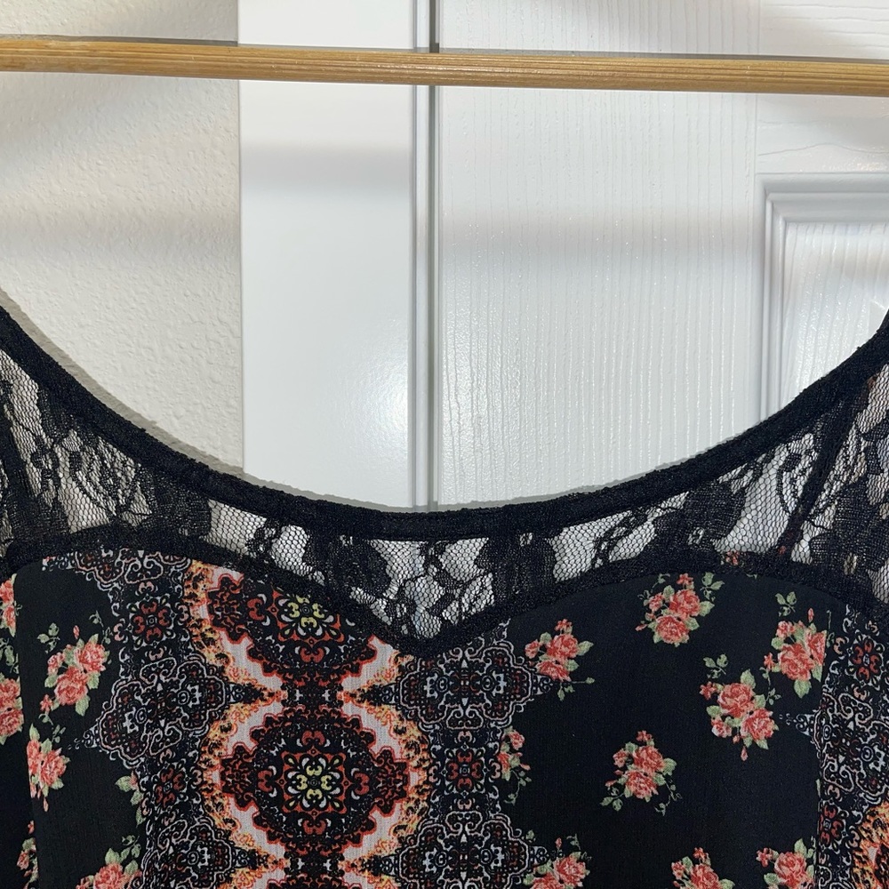 NEW! Black/Pattern Dress - Picture 4 of 7